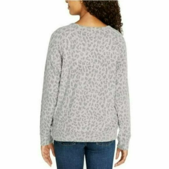 ♡3/$30♡ Buffalo Cozy Raglan Long Sleeve Top -M - Picture 2 of 6